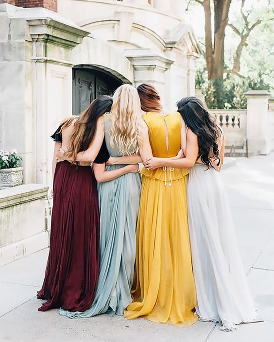 The Smart Girl’s Guide to Prom: How to Manage Your Expectations