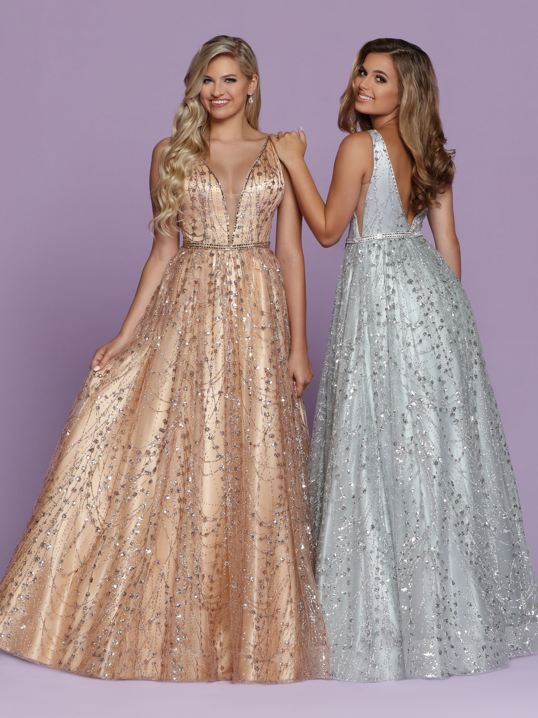 Best friend matching hot sale prom dresses